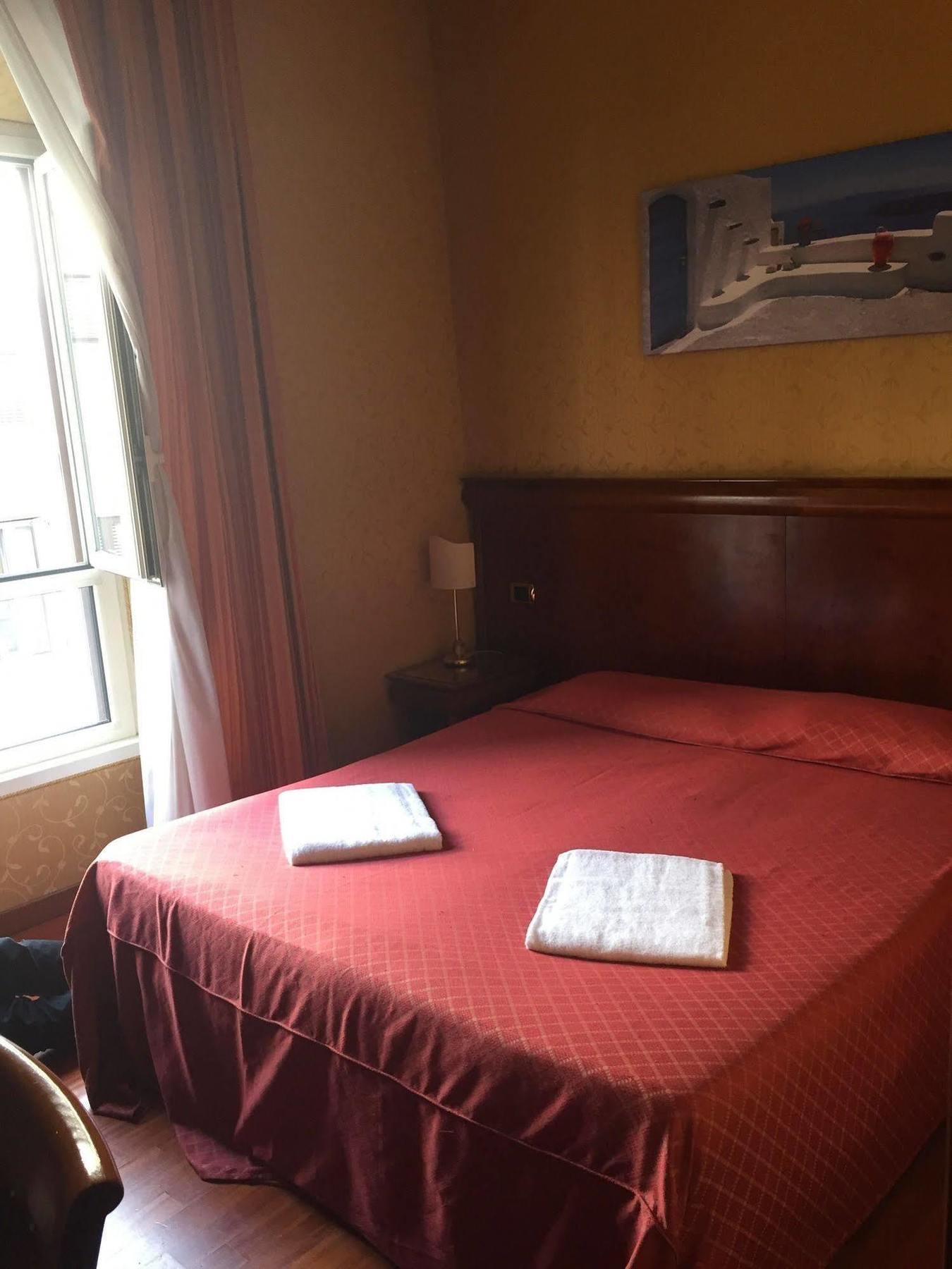 Hotel Divine Róma Kültér fotó