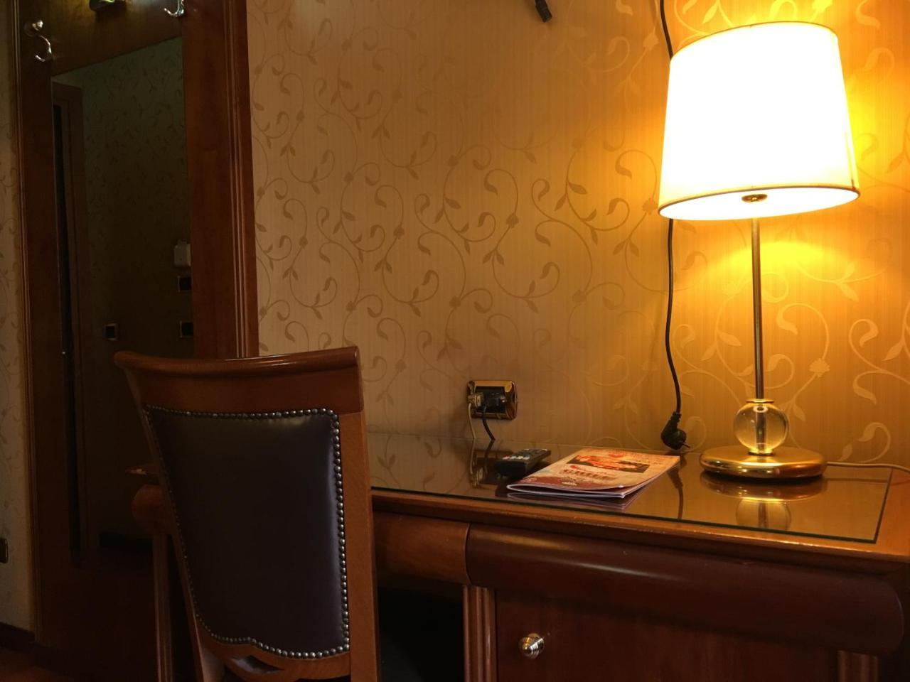 Hotel Divine Róma Kültér fotó